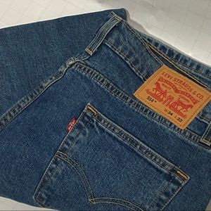 Mens 34 by 32 Levi’s jeans 514